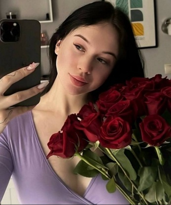 Фаина, 19 лет, 2 размер груди